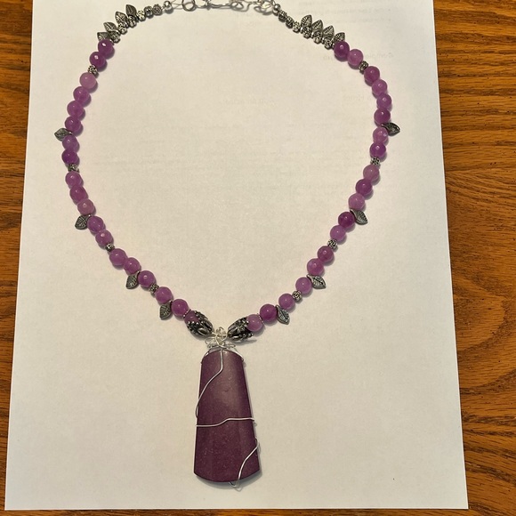 Artisan Created Jade and Sterling Silver Necklace and Earrings Set - Picture 5 of 5